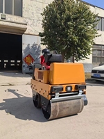 Compacteur vibrant portatif à double tambour 500 kg avec moteur Honda GX160, mini-compacteur routier autoporté, pompe, moteur et engrenage