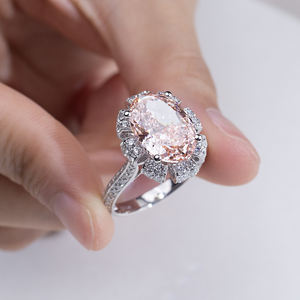 Anillo de Diamante Rosa Ovalado de 18K, Modelo MSR-2056 de Messi Jewelry, para Mujer - Product Image 3