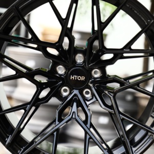 Jantes de voiture personnalisées HTOR 16 17 18 19 20 21 22 23 pouces 5x120 Noir brillant Jantes en alliage d'aluminium pour XM M2 Série 7 X5 650i 635d 530i - Product Image 4