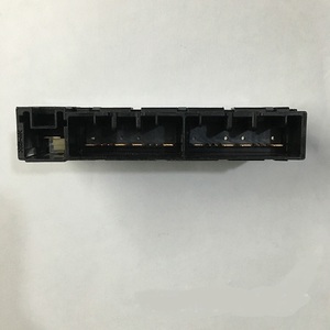 集成继电器 8264171020 72818504 12V 适用于 Corolla <span class=keywords><strong>Hilux</strong></span> RAV4 Fortuner 保险丝盒继电器替换件 - Product Image 1