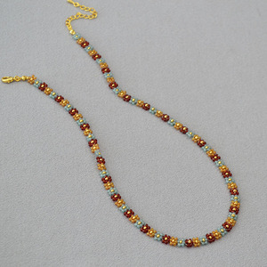 Collana Artigianale Moyamiya in Stile Cinese Retrò con Perline Intrecciate e Placcate in Oro - Product Image 2