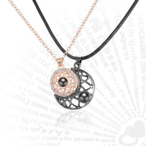 Colliers magnétiques plaqués or avec inscription « Je t'aime » en 100 langues, styles multiples, haute qualité, nouveauté 2025, cadeaux pour couples amoureux - Product Image 4