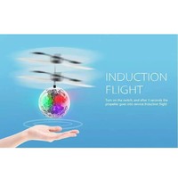 Cadeaux Enfants Lumière Electrique Capteur de Main Robot Volant Fly Ball RC Mini Hélicoptère Induction Capteur Flying Ball Jouets pour Garçons