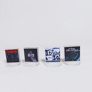 สแตนดี้อะคริลิคใสลายการ์ตูน JHope Jimin สำหรับตกแต่งวันหยุดและของขวัญ - Product Image 3
