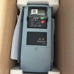 Variador de Frecuencia Variable (VFD) Industrial Trifásico de 75kW y 400V para Motores de Trabajo Pesado, Serie NXS NXS00125A2H1SSVA1A2000000, en Stock - Product Image 3