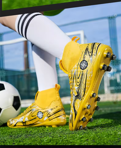 Zapatillas de Fútbol Transpirables para Niños y Jóvenes, con Tacos Largos, para Entrenamiento Deportivo, Botas de Fútbol de Caña Baja para Estudiantes - Product Image 3