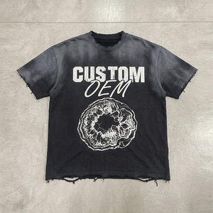 เสื้อยืดผู้ชายทรงโอเวอร์ไซส์ สไตล์สตรีทแวร์ ผ้าฝ้าย 100% พิมพ์ลายดิจิตอลแบบ Acid Wash ดีไซน์วินเทจ ขาดๆ แบบดิสเทรส รับผลิตตามแบบ OEM - Product Image 1