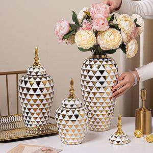 Jarrón de cerámica Simple de estilo nórdico, mesa de comedor decorativa de lujo de gama alta para sala de estar, tarro General alto, adorno para el hogar - Product Image 2