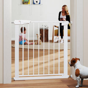 Portão de Segurança para Bebês em Metal Durável, Protetor de Escada Interna, Cerca de Segurança para Bebês, Extensões de Múltiplos Tipos Disponíveis, Portão de Escada Ajustável - Product Image 3