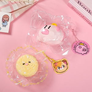 Juguetes antiestrés de peluche de levadura lenta para apretar - Unisex para todas las edades - Product Image 4