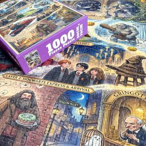 NUEVO - <span class=keywords><strong>Rompecabezas</strong></span> <span class=keywords><strong>de</strong></span> 1000 Piezas <span class=keywords><strong>de</strong></span> <span class=keywords><strong>Harry</strong></span> <span class=keywords><strong>Potter</strong></span> con Brillo <span class=keywords><strong>de</strong></span> Terciopelo - Superficie <span class=keywords><strong>de</strong></span> Felpa <span class=keywords><strong>de</strong></span> Lujo con Brillo, Decoración Premium para el Hogar y Alivio del Estrés - Product Image 4