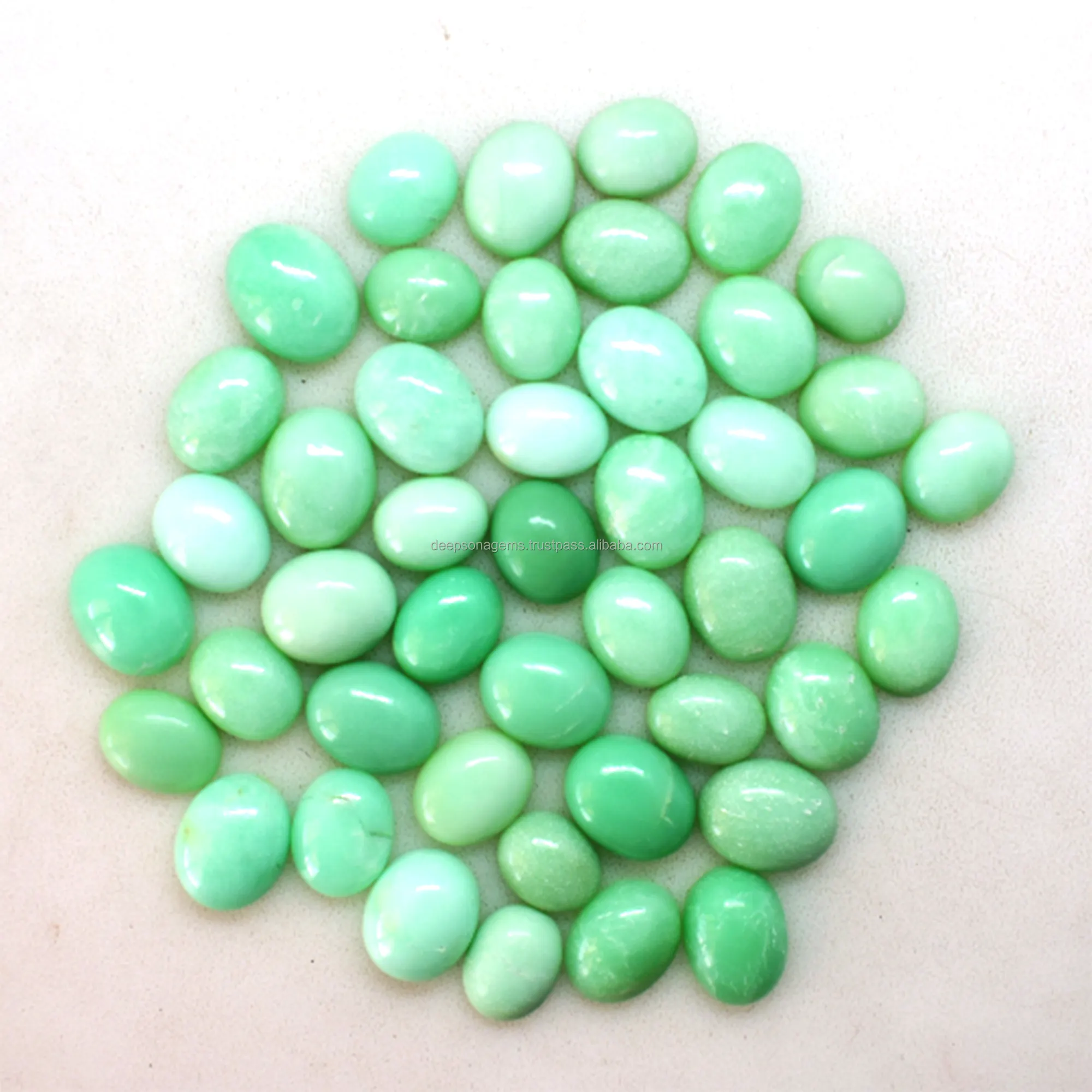 자연적인 Chrysoprase 매끄러운 카보 숑, 보석을 위한 보통 타원형 원석 카보 숑, Chrysoprase 편평한 뒤 돌