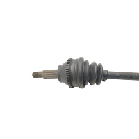 Arbre de transmission. Pour modèle Duster. 8201505593. Arbre de transmission avant droit. Pièces.