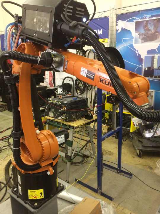 KUKA KR 10 R1420 - 6 Axis Robot Arm for Welding Precision