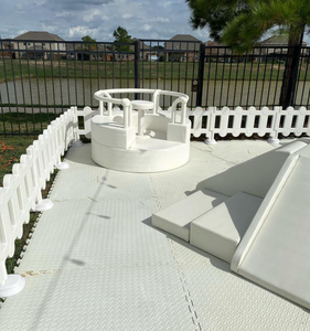 Alquiler de Equipos de Juego Suave de Madera Blanca Clásica: Castillo Hinchable, Carrusel, Piscina de Bolas para Fiestas y Bodas, Alquiler de Set de Juego Suave - Product Image 5