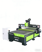 Routeur CNC pour le travail du bois ChenMai 1300 avec rouleau de pression, moteur de broche 380V 7,5kW, déplacement 1300x2500mm
