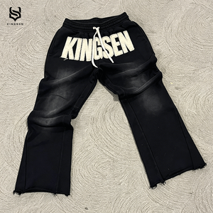 Conjunto de Sudadera y Pantalones Deportivos de Dos Piezas para Hombre, Personalizado OEM, de Tela Gruesa, con Parches Bordados y Efecto Desgastado - Product Image 4