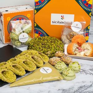 Sicilyaddict Confezione Regalo di Lusso Delizie al Pistacchio Snack Artigianali Squisiti - Product Image 1