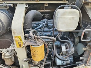 Mini-pelleteuse Kubota d'occasion Japon 3 tonnes 5 tonnes 6 tonnes KX155 KX135 KX165-3 Moteur de pompe à KX165-5 moteur Boîte de vitesses PLC - Product Image 4