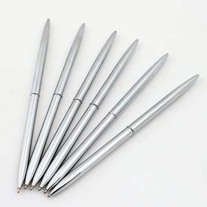 Stylo bille métallique de luxe personnalisé pour hôtel, largeur d'écriture 1,0 mm, avec logo gravé au laser - Product Image 1