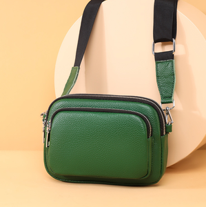 Sac à bandoulière en PU blanc, sangle réglable, fermeture éclair, léger, capacité jusqu'à 1L, petit sac carré pour les voyages quotidiens - Product Image 5