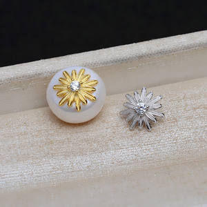 Perle en argent S925 en forme de chrysanthème avec trou traversant, bouchon 4922, accessoire de bijouterie DIY avec cache-cerneau en forme de cygne, taille 1 mm, emballé en sachet - Product Image 1