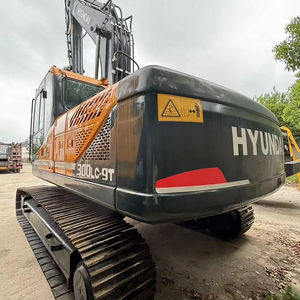 Excavatrice d'occasion, matériel de terrassement HYUNDAI 300LC-9T à vendre - Product Image 1