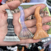 Vente en gros de balai en cristal de pierre naturelle pour Halloween, sculpture en cristal pour cadeaux d'Halloween déco