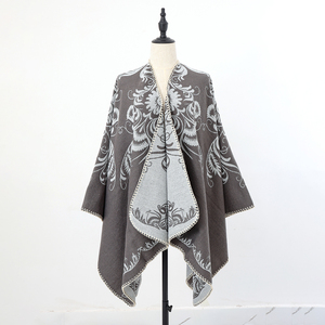 Sciarpa con Spacco per Donna, Elegante Mantella Jacquard Adatta per Viaggi e Tempo Libero - Product Image 4