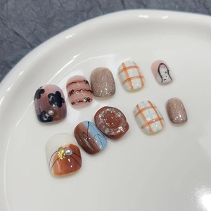 <span class=keywords><strong>Uñas</strong></span> Postizas Acrílicas Pintadas a Mano en Tono Marrón Caramelo, Diseño a Cuadros, Alta Calidad, Hechas a Mano, Venta al Por Mayor - Product Image 2