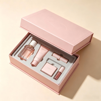 Boîte cadeau cosmétique magnétique de style livre rose, personnalisée, écologique, recyclable, résistante aux chocs, avec insert en mousse EVA
