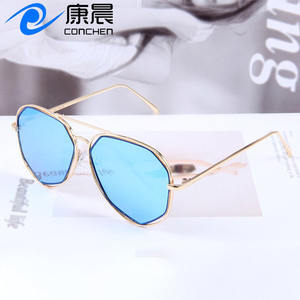 Gafas de Sol de Estilo Europeo para Mujer, Montura Metálica Negra, Lentes de PC con Protección UV400, para Viajes, Conducción y Protección Solar - Product Image 5