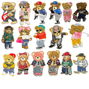 Высококачественные нашивки из ткани с вышивкой в виде медведя — модный декор для одежды и рюкзаков - Product Image 1