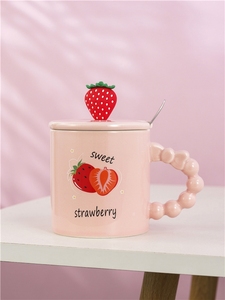 Tasse à café en céramique 3D fraise mignonne de 420 ml (14 oz) avec couvercle, chauffe-tasse en porcelaine pour enfants, vente en gros - Product Image 3