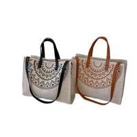 Sac fourre-tout en toile brodé grande capacité pour femme, style ethnique, polyvalent, pour l'hiver, l'été, l'automne, idéal pour les trajets quotidiens, porté épaule ou croisé