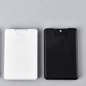 Venta al por Mayor de Botellas de Perfume Planas de Plástico Transparente Blanco y Negro de 20 ml con Atomizador, Formato Tarjeta de Crédito - Product Image 1