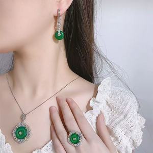 Conjunto de Joyería de Calcedonia Verde de Lujo, Chapado en Oro de 18K, Collar, Anillo y Pulsera con Circonitas, para Mujer/Unisex, Compromiso, Boda, Aniversario - Product Image 5