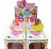Nouveau jouet souple en forme de bouteille de boisson aux fruits, motif canard phosphorescent, best-seller transfrontalier, cadeau pour enfants