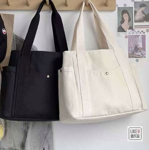 กระเป๋าโท้ทสะพายข้างเดี่ยวทรงใหม่สำหรับผู้หญิง ความจุเยอะ สีสันหลากหลาย ซิปหลายช่อง เหมาะสำหรับงานโปรโมชั่น - Product Image 3