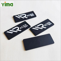 Patchs en caoutchouc PVC 3D personnalisés avec logo privé, motifs cœur et fleur pour vêtements et chapeaux