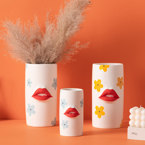 Jarrón de Cerámica con Diseño Creativo de Labios Rojos, Pintado a Mano, para Decoración de Hotel, Hogar u Oficina - Product Image 4
