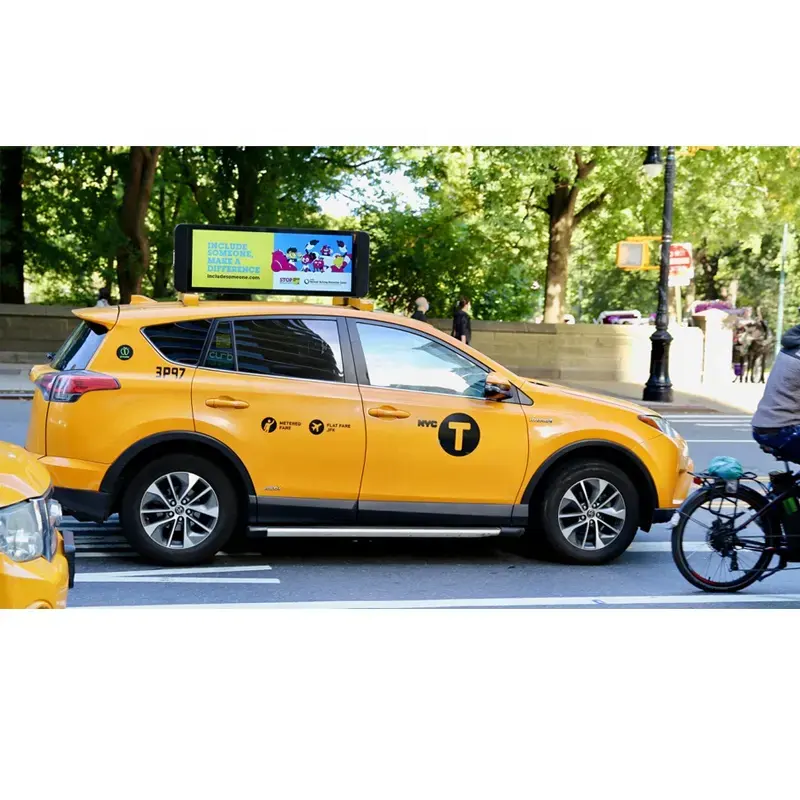 รถแท็กซี่สีเต็มรูปแบบหลังคาโฆษณามือถือหน้าจอ LED รถแท็กซี่แสงอัลตร้าโฆษณา LED จอแสดงผลด้านบน