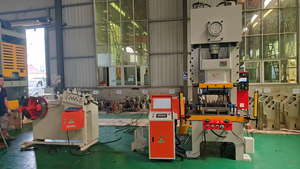 Machine <span class=keywords><strong>de</strong></span> poinçonnage pneumatique multifonctionnelle en métal avec alimentation automatique, équipement <span class=keywords><strong>de</strong></span> poinçonnage haute efficacité pour le traitement <span class=keywords><strong>de</strong></span> tôles - Product Image 5