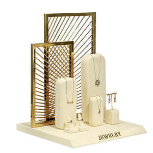 Vente en gros de présentoirs à bijoux JINSKY Présentoir pour boucles d'oreilles et colliers Présentoir à bijoux beige tendance - Product Image 3