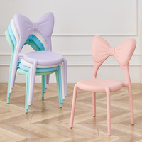 Chaise d'étude et de repas multifonctionnelle empilable pour enfants RW, style moderne et minimaliste, dossier coloré en forme de nœud papillon, base fixe en plastique