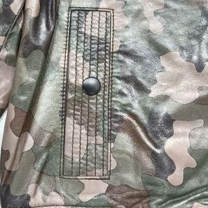 Blouson Bomber en Cuir Camouflage Personnalisé pour <span class=keywords><strong>Femme</strong></span>, <span class=keywords><strong>Manteau</strong></span> de Vol à Bordures Côtelées, Veste Moto Imprimée Camo OEM, Vêtement d'Extérieur Grande Taille - Product Image 5