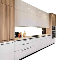 Meubles de cuisine en mélamine ultra-brillante avec portes vitrées, thermoformés UV, sur mesure, modulaires, pour appartement moderne