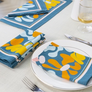 Serviettes de table en coton imprimées sur mesure avec ourlet ourlé pour projets hôteliers, banquets et accueil - Product Image 1
