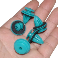 Clips de panneau de porte en gros Auto Automobile Push Car Bumper Retainer Fastener Door Panel Expansion Clips