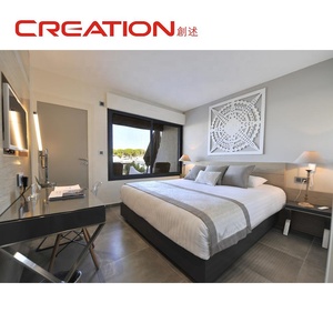 Meubles de suite d'hôtel de luxe, lit capitonné king size avec tables de chevet assorties pour les chambres d'hôtel - Product Image 4